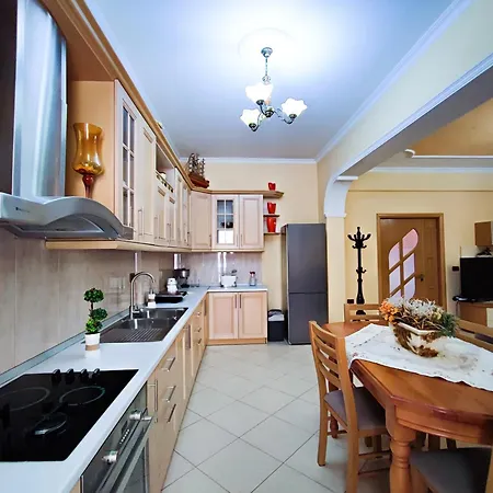 ゲストハウス Comfort Vlorë