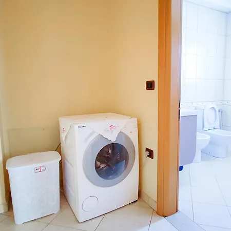 Comfort ゲストハウス 3*