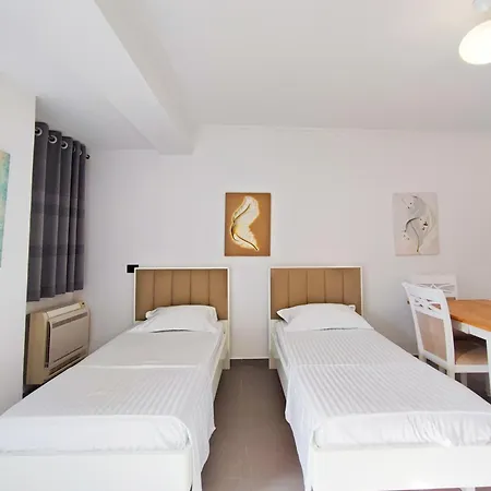 Comfort Pensjonat Wlora
